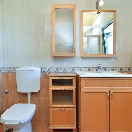 Apartman Ana 379 *
