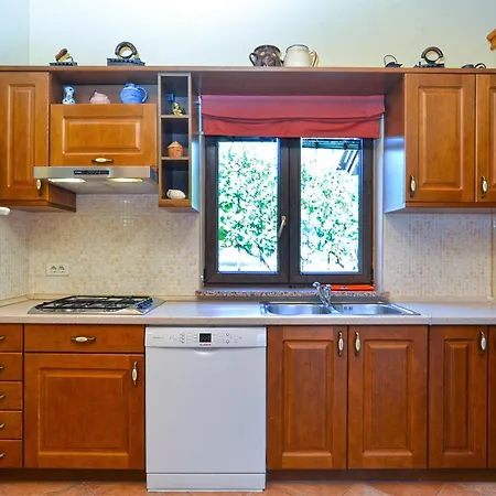 Ana 379 Apartman *
